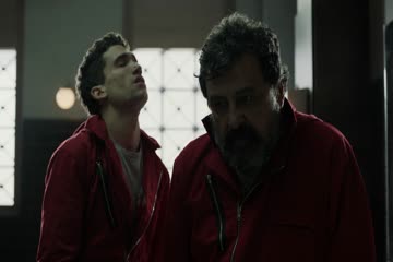 Money Heist 2017 S01 El día de la marmota Episode 5 in Hindi thumb